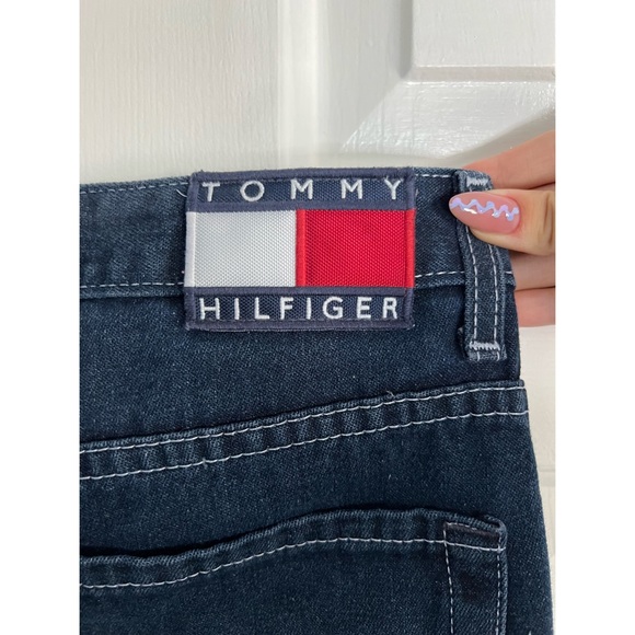 Size 26 Vintage Tommy Hilfiger jeans. All original hardware. Amazing condition - Picture 5 of 9